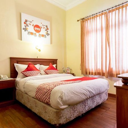 Oyo 1030 Hotel Bumi Asih Medan Zewnętrze zdjęcie