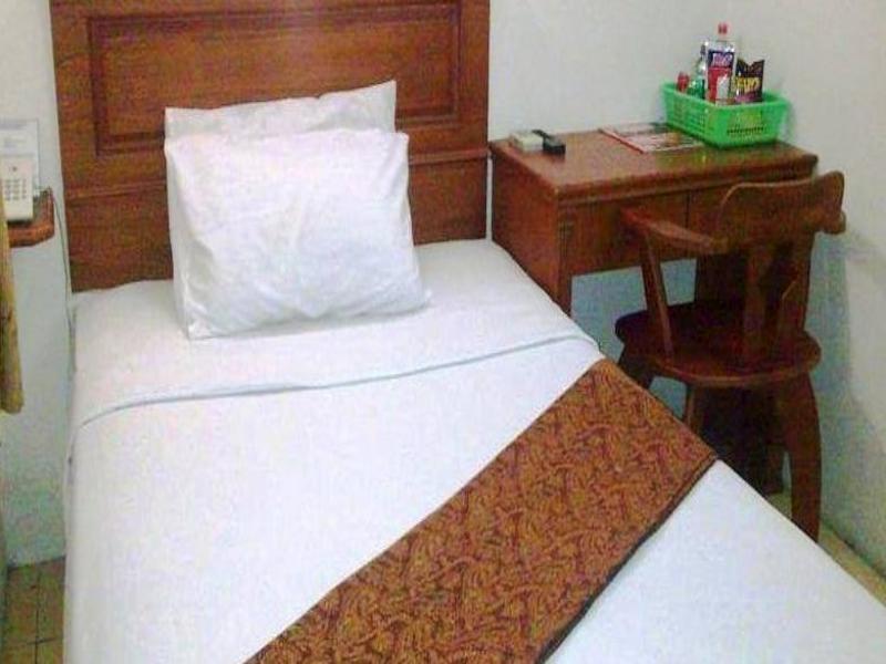 Oyo 1030 Hotel Bumi Asih Medan Zewnętrze zdjęcie