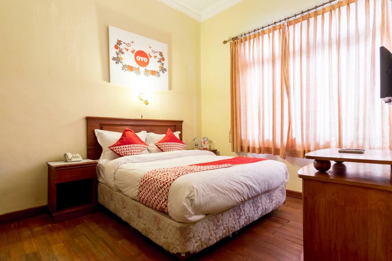 Oyo 1030 Hotel Bumi Asih Medan Zewnętrze zdjęcie