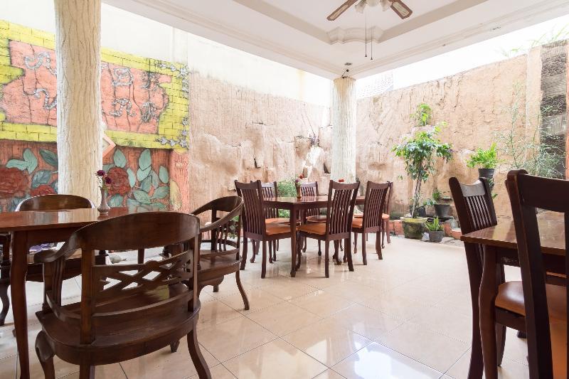 Oyo 1030 Hotel Bumi Asih Medan Zewnętrze zdjęcie